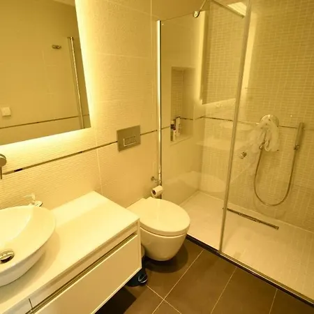Manavgat - Superb 2 Bedroom Near And Centre 公寓