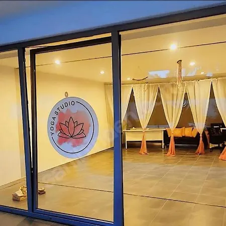 Manavgat - Superb 2 Bedroom Near And Centre Apartment Side