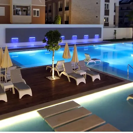 Manavgat - Superb 2 Bedroom Near And Centre * Sidé
