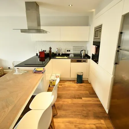 Manavgat - Superb 2 Bedroom Near And Centre Apartment Side