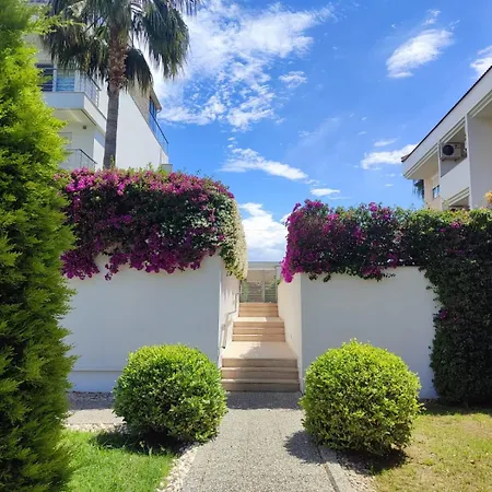 Manavgat - Superb 2 Bedroom Near And Centre * Sidé